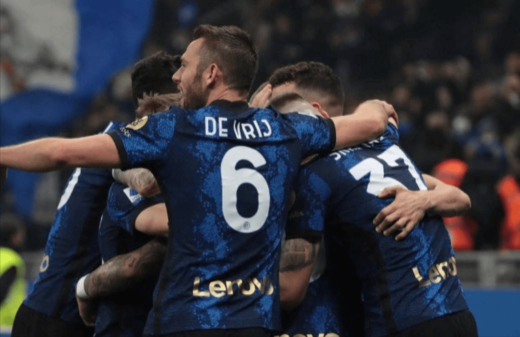 罗马取得一线优势,晋级下一轮比赛 罗马取得一线优势,晋级下一轮比赛