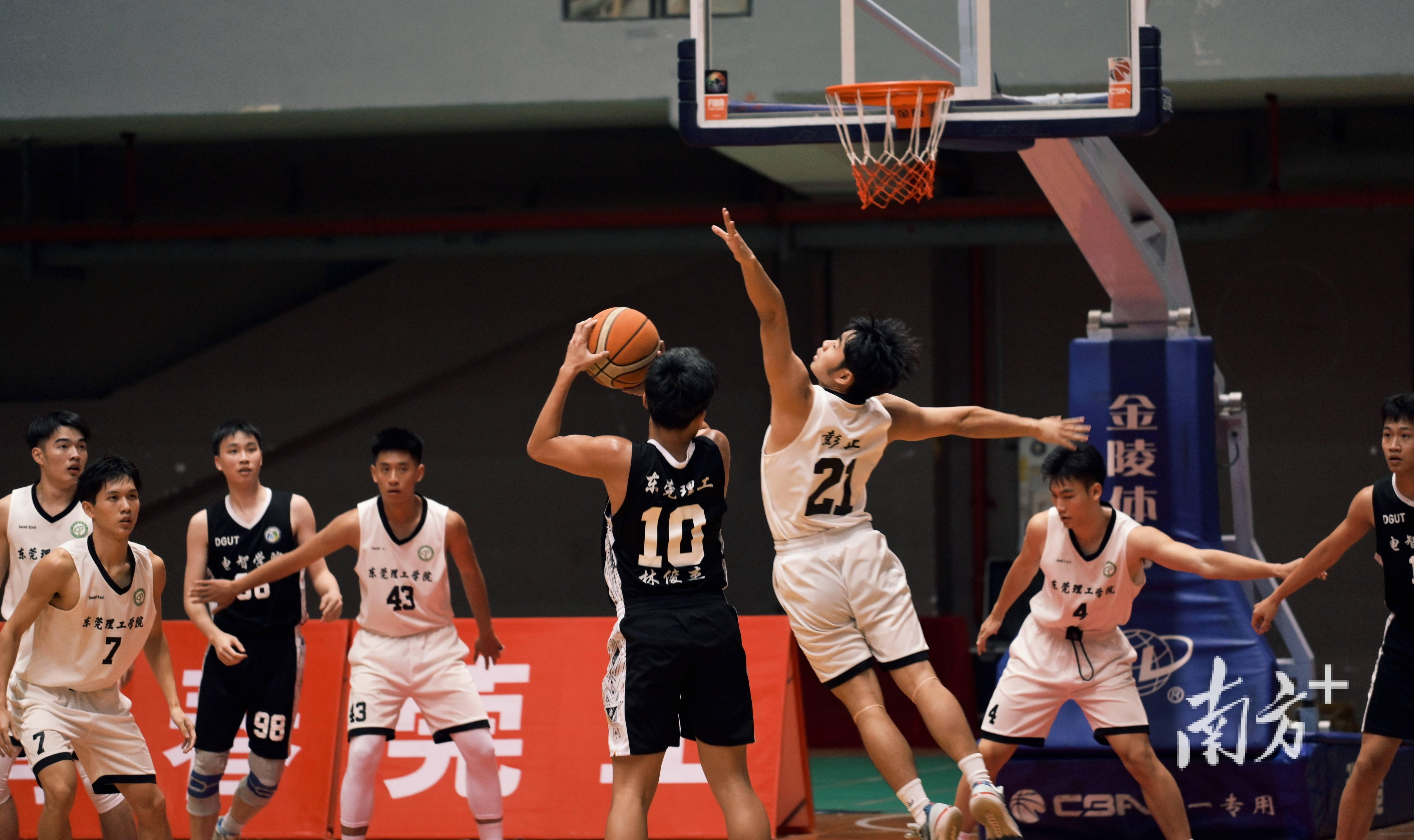 开元棋牌下载-瞩目篮球联赛开赛在即，球员备战状态良好